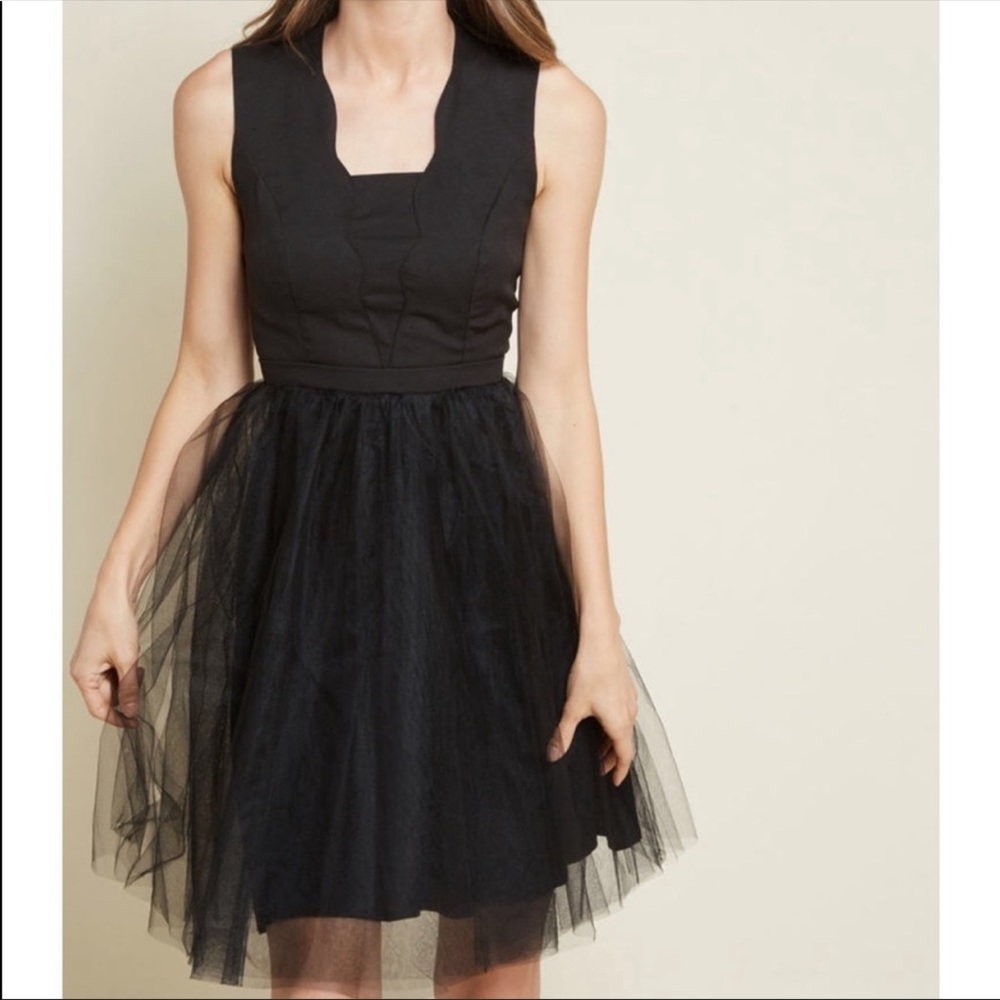 ModCloth little back dress tutu tulle nwot - Picture 2 of 5